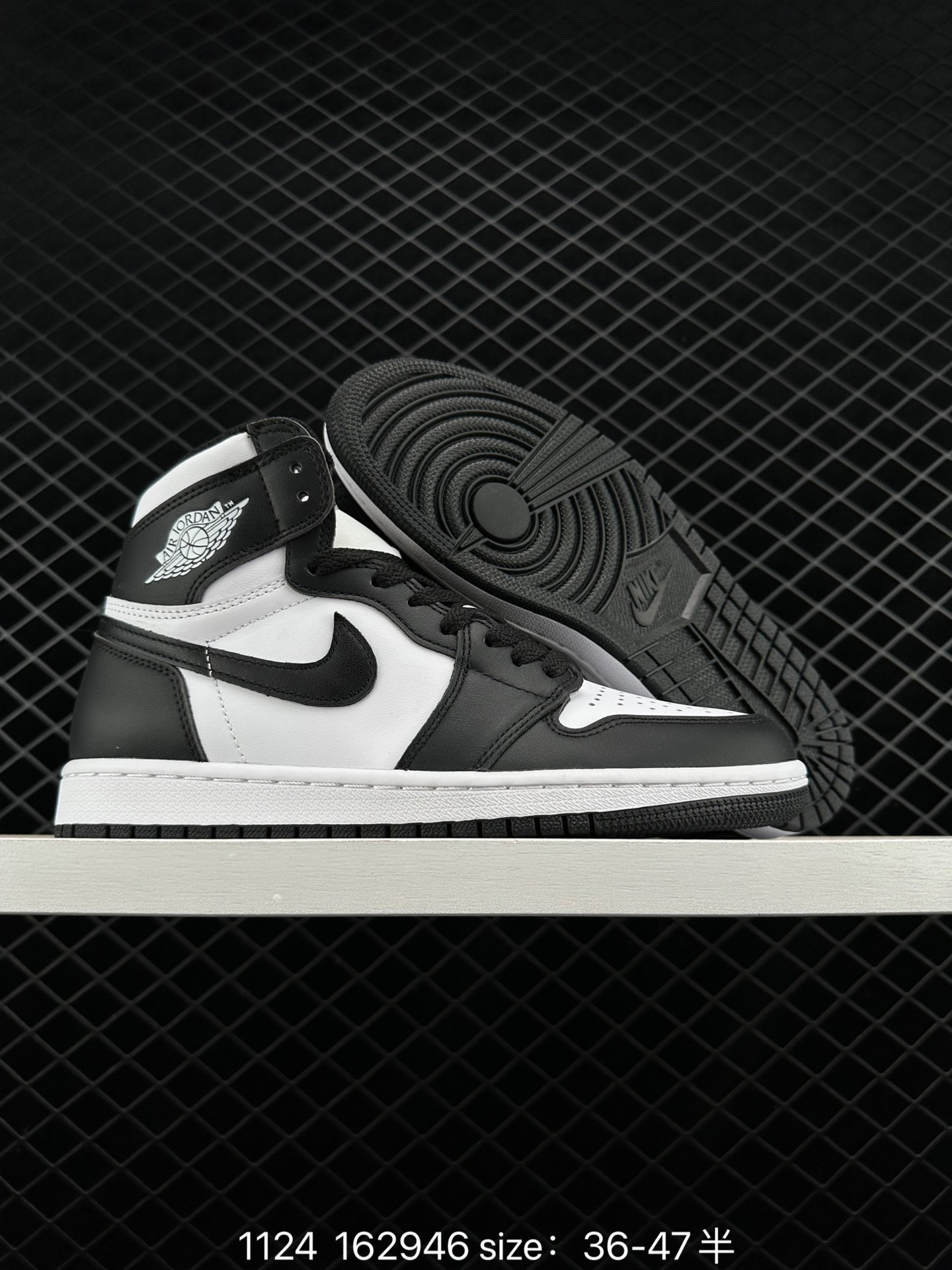 Nike Air Jordan 1 Retro High OG”Bred Toe“